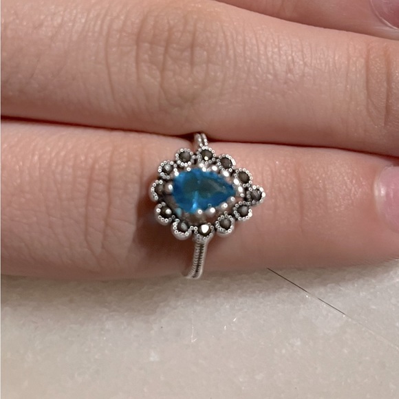 Size 5 Ring. Silver 925 - Picture 4 of 4